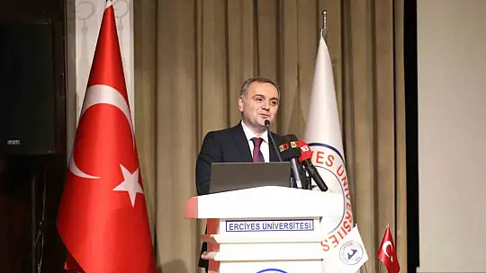 Millî Mücadele'den Bugüne Dış Politika' konferansı ERÜ'de düzenlendi