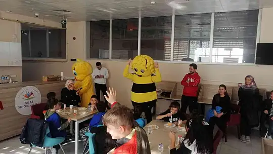 ERÜ'de 'Tohum toprağa, engelli topluma emanet' etkinliği