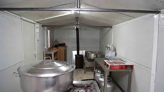 ERÜ'den deprem bölgesine konteyner mutfak