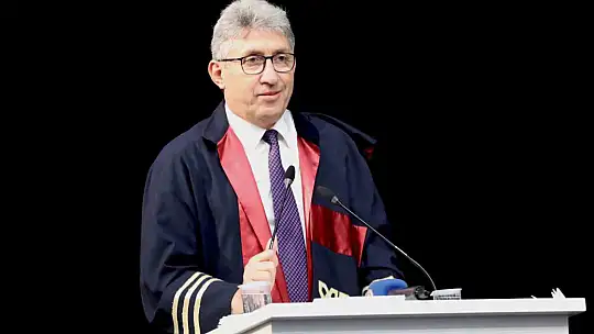 ERÜ Havacılık'ta mezuniyet sevinci!