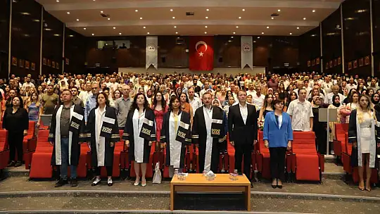 ERÜ Mimarlık Fakültesi Yeni Mezunlarını Verdi