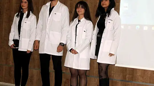ERÜ veterinerlik öğrencileri beyaz önlüklerini giydi