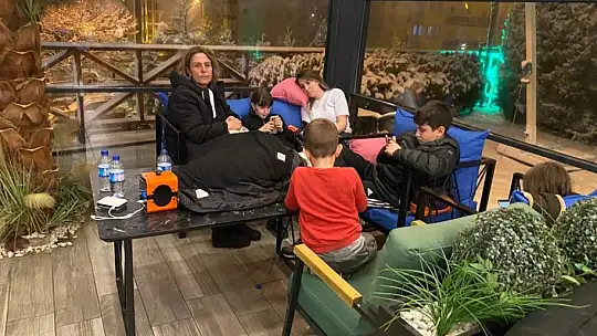 Evine gidemeyen vatandaşlara kapılarını açtılar