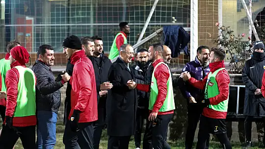 Kayserispor'a Özhaseki'den moral ziyareti