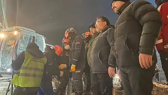 Umudun fotoğrafı... Vali Çiçek, sabaha kadar uyumuyor