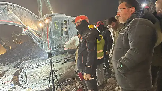 Umudun fotoğrafı... Vali Çiçek, sabaha kadar uyumuyor