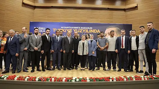 Kayseri'de AK Parti'ye dev katılım