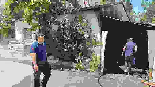 Garajda çıkan yangın paniğe neden oldu