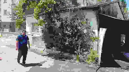 Garajda çıkan yangın paniğe neden oldu