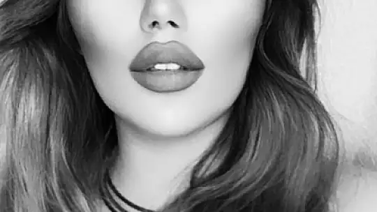 Yüksekten düşerek hayatını kaybeden kız bakın kim çıktı!