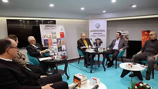Gençlerle kitap sohbetleri yeni yılda da devam