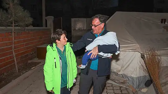 Göksun'da yaralar sarılıyor