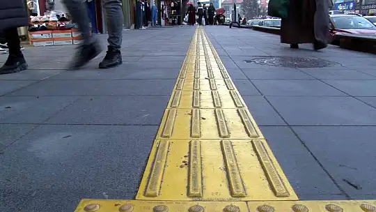 Görme engellilerin vatandaşlardan talebi: 'Empati kurun'