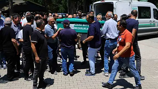 Görünmez kaza kurbanı pilotun cenazesi Adana'da toprağa verildi