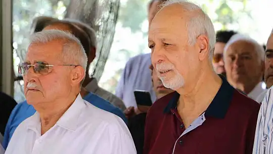 Görünmez kaza kurbanı pilotun cenazesi Adana'da toprağa verildi