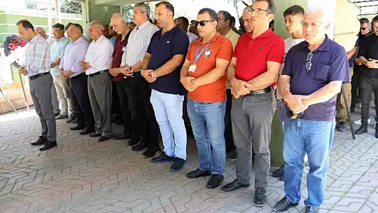 Görünmez kaza kurbanı pilotun cenazesi Adana'da toprağa verildi