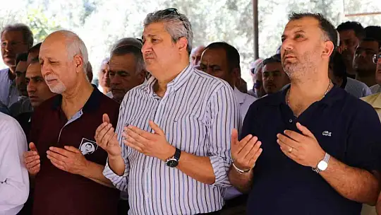 Görünmez kaza kurbanı pilotun cenazesi Adana'da toprağa verildi