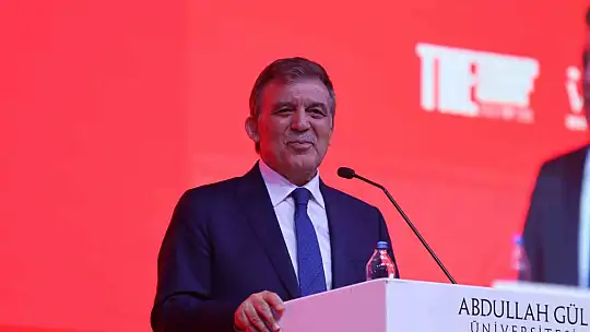Gül: Cumhuriyetin ikinci yüzyılına girerken önem vermemiz gereken konunun eğitim olduğuna inanıyorum