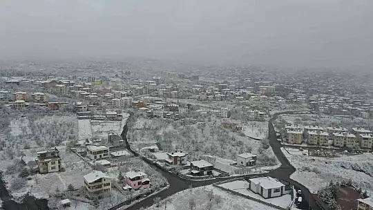 Hacılar beyaza büründü