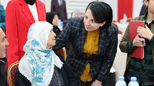 Hacılar'da şehit aileleri, gaziler ve depremzedeler iftarda buluştu