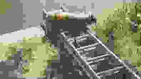 Havuzdan çıkamayan iki köpeğin yardımına itfaiye ekipleri yetişti