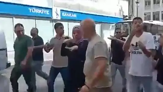 HDP Adana İl Binası girişine 3 ispirto şişesi konulmasıyla ilgili açıklama