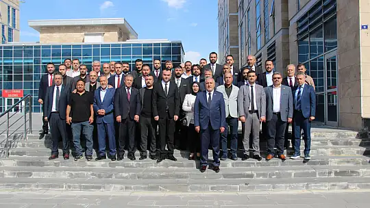 MHP İl Başkanı Demirezen mazbatasını aldı