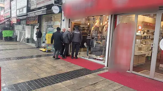 İş arkadaşını bıçakladı