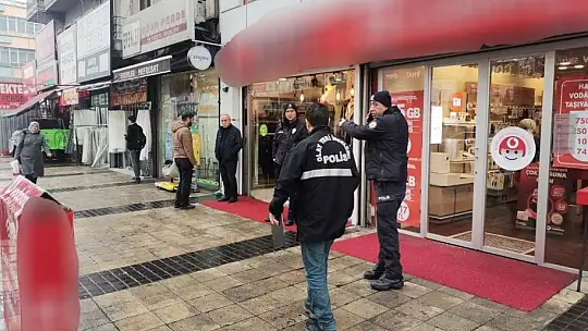 İş arkadaşını bıçakladı