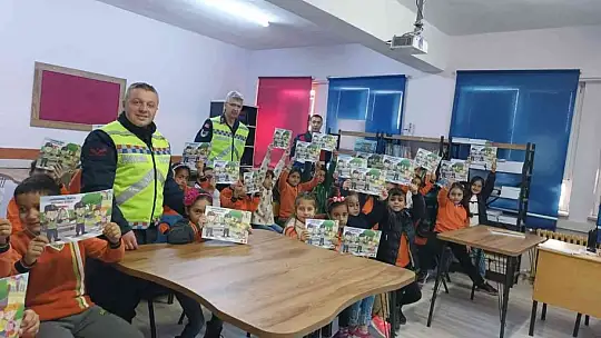 Jandarma'dan 'KADES' ve 'Siber Zorbalık' eğitimi