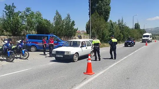 Jandarma ekiplerinden 'Huzur ve Güven Uygulaması'