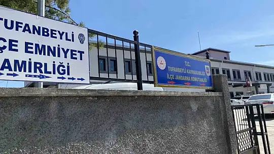 Jandarma karakol komutanı evinde ölü bulundu