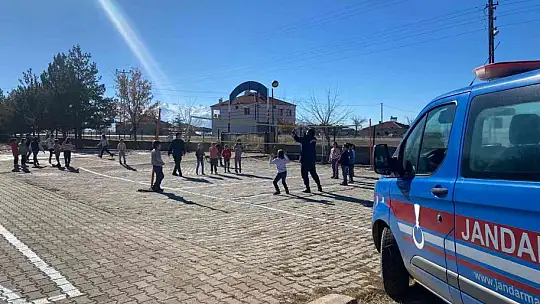 Jandarmadan 'Huzur ve Güven' uygulaması