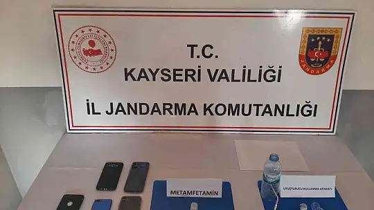 3 ilçede eş zamanlı uyuşturucu operasyonu