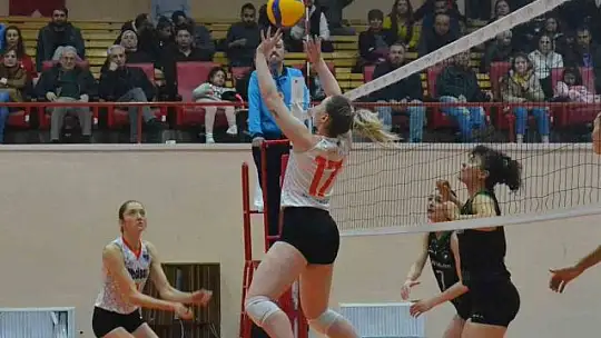 Medipax Kayseri Atletikspor Günseven Şalgam Ereğli Belediyespor'u 3-0 mağlup etti