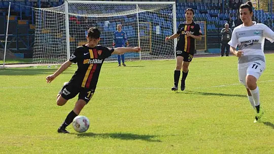 Kadınlar 1. Lig: Sakarya Kadın FK: 2- Kayseri Kadın FK:2