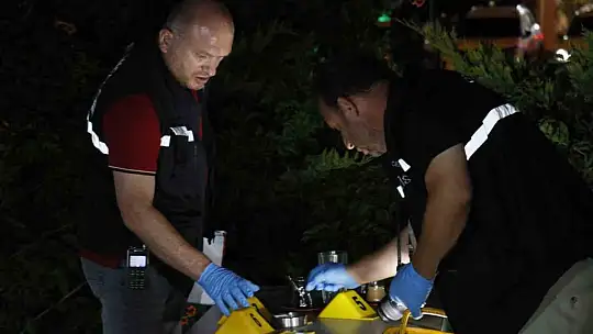 Kafede birlikte oturduğu şahsın silahlı saldırısına uğrayan genç ağır yaralandı