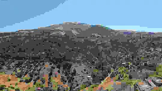 Kahramanmaraş'ta yanan 15 hektar alan dron ile görüntülendi