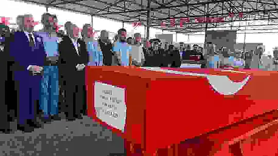 Kahramanmaraşlı şehit son yolculuğuna uğurlandı