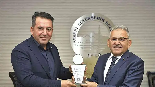 KalDer'den Başkan Büyükkılıç'a teşekkür plaketi