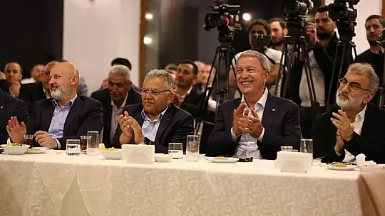 Akar'la coşkulu buluşma