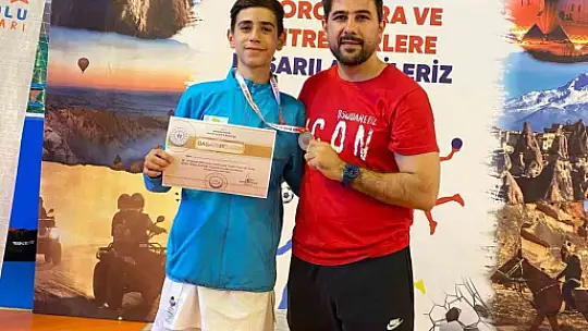 Kayserili karateciler dereceyle döndü