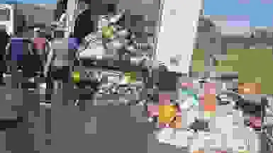 Kargo tırının dorsesinde çıkan yangını ekipler söndürdü