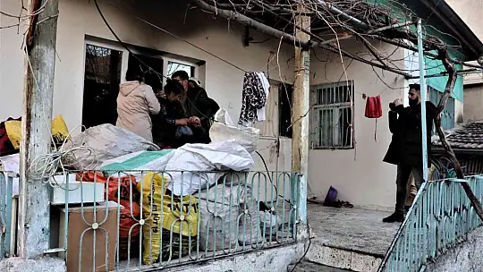 Karısıyla tartıştı, evini ateşe verdi