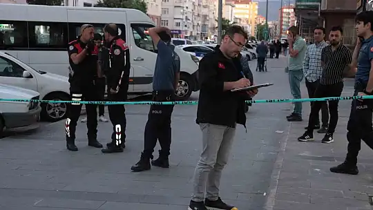 Kavgayı ayırmak isterken...