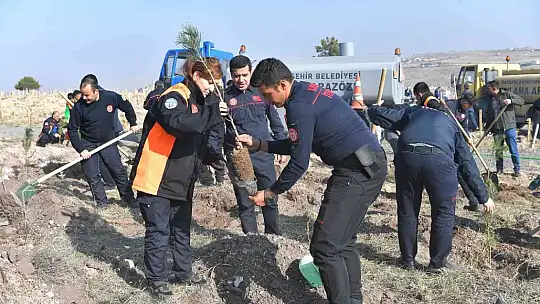 Kayseri Büyükşehir, 11.11'de 5 bin fidan ile geleceğe nefes oldu