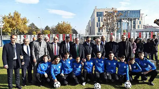 Kayseri Büyükşehir Belediyesi'nden Amatör Kulüplere Malzeme Desteği