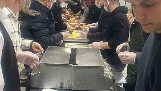 Büyükşehir'den deprem bölgesine yardım eli