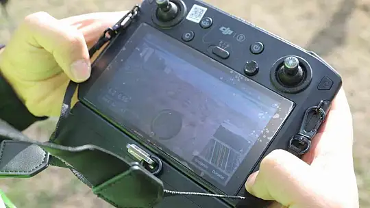 Kayseri Büyükşehir'den drone ile park ilaçlama hizmeti