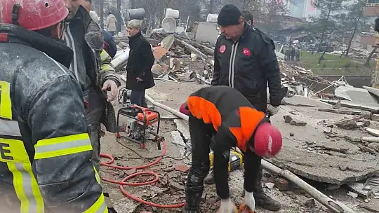 Deprem bölgesine destek sayısı 237 araç, 362 personel çıktı